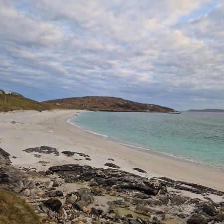 Loch An Eilean Pod Isle Of South Uist Villa Pollachara ภายนอก รูปภาพ