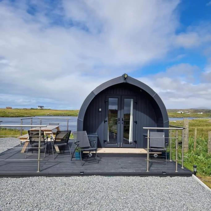 Loch An Eilean Pod Isle Of South Uist Villa Pollachara ภายนอก รูปภาพ