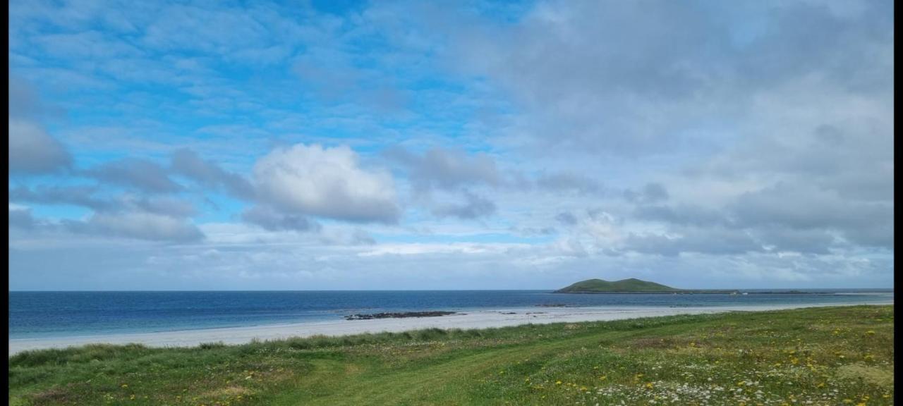Loch An Eilean Pod Isle Of South Uist Villa Pollachara ภายนอก รูปภาพ