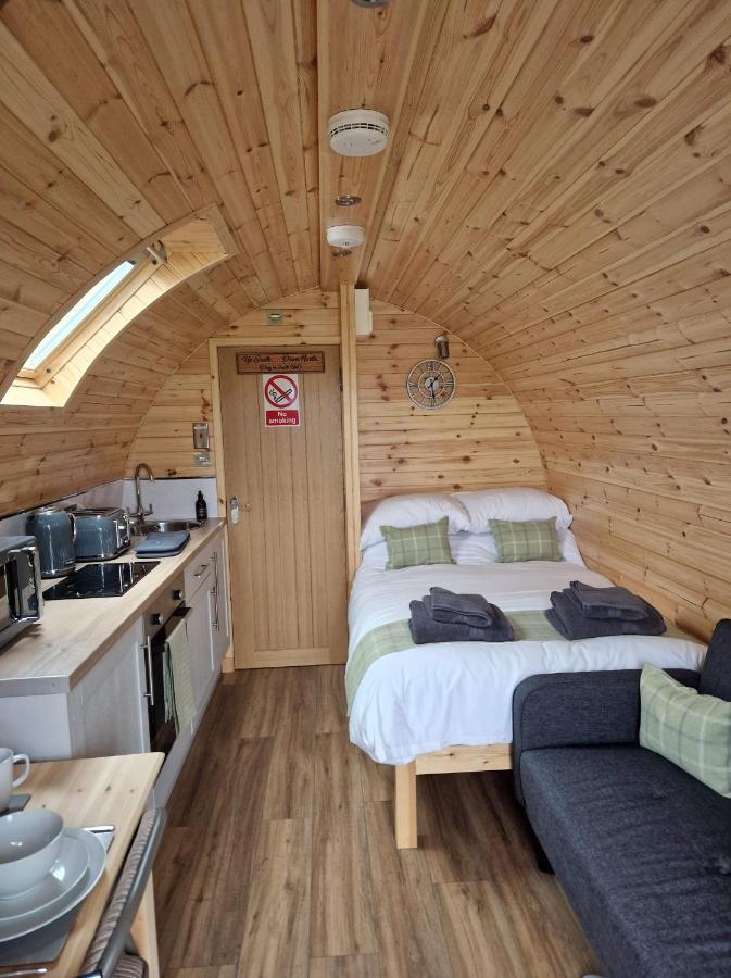 Loch An Eilean Pod Isle Of South Uist Villa Pollachara ภายนอก รูปภาพ