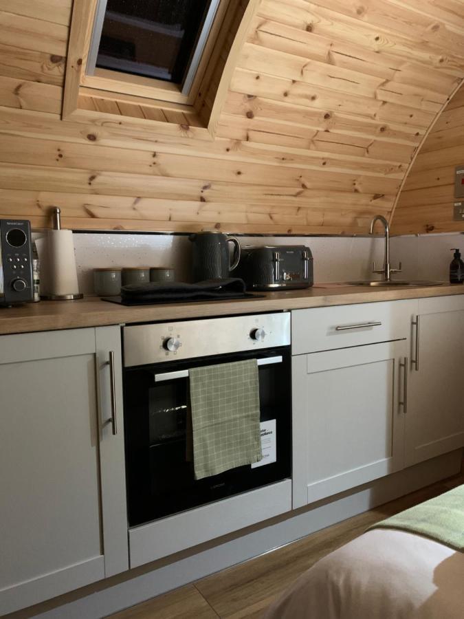 Loch An Eilean Pod Isle Of South Uist Villa Pollachara ภายนอก รูปภาพ