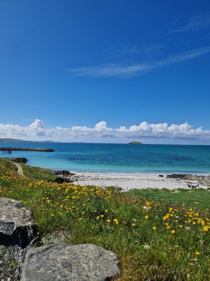 Loch An Eilean Pod Isle Of South Uist Villa Pollachara ภายนอก รูปภาพ