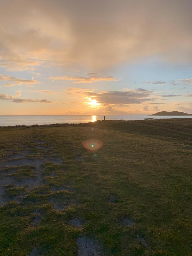 Loch An Eilean Pod Isle Of South Uist Villa Pollachara ภายนอก รูปภาพ