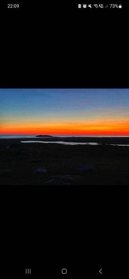 Loch An Eilean Pod Isle Of South Uist Villa Pollachara ภายนอก รูปภาพ
